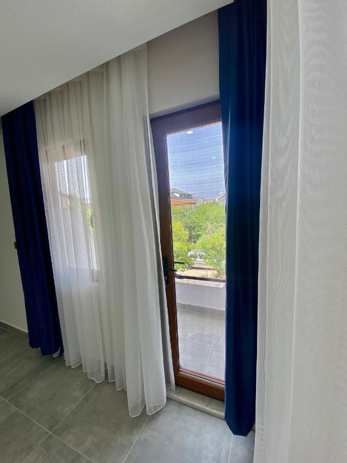 La Sorella Butik Hotel Далян Екстериор снимка