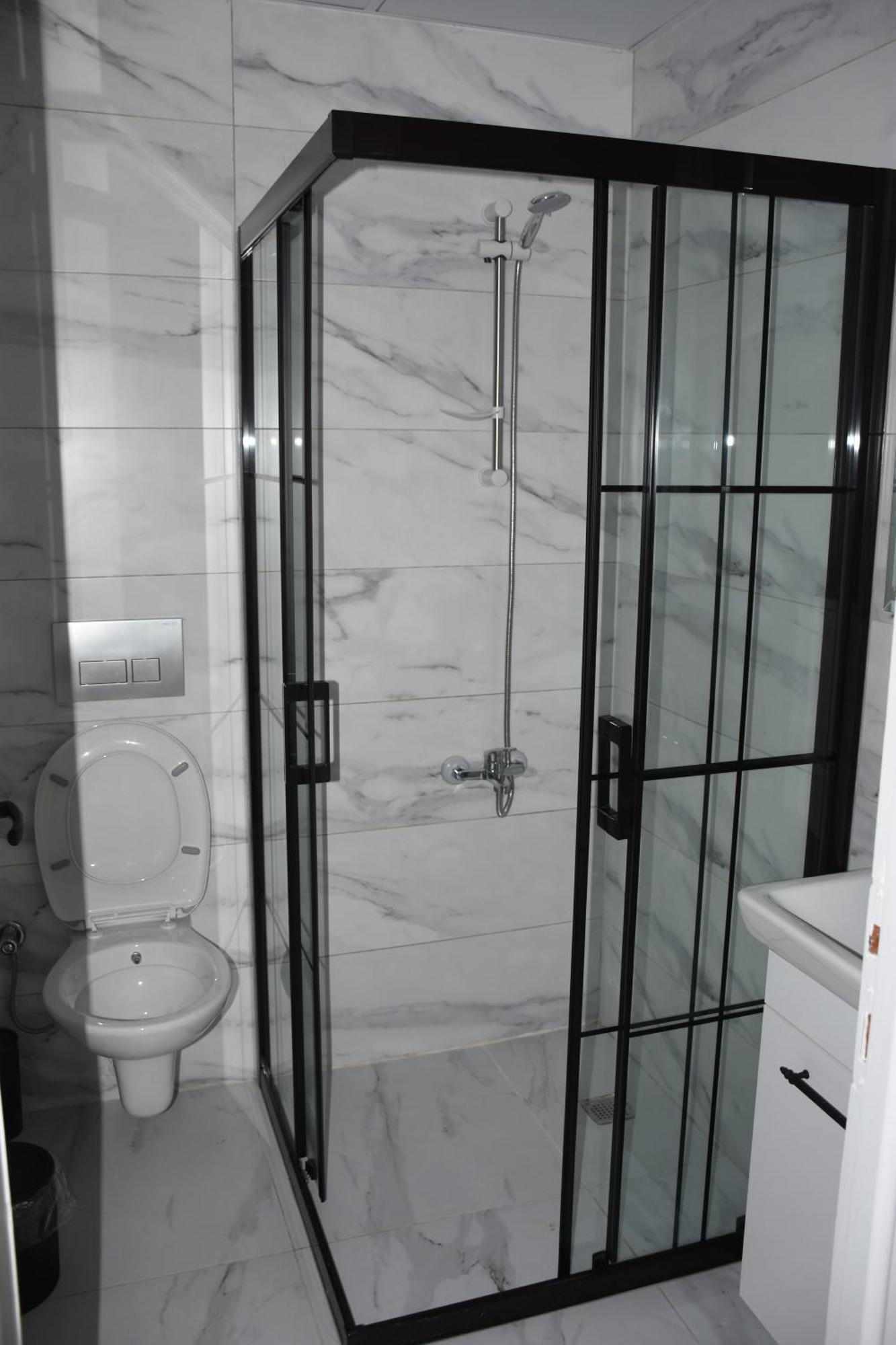 La Sorella Butik Hotel Далян Екстериор снимка