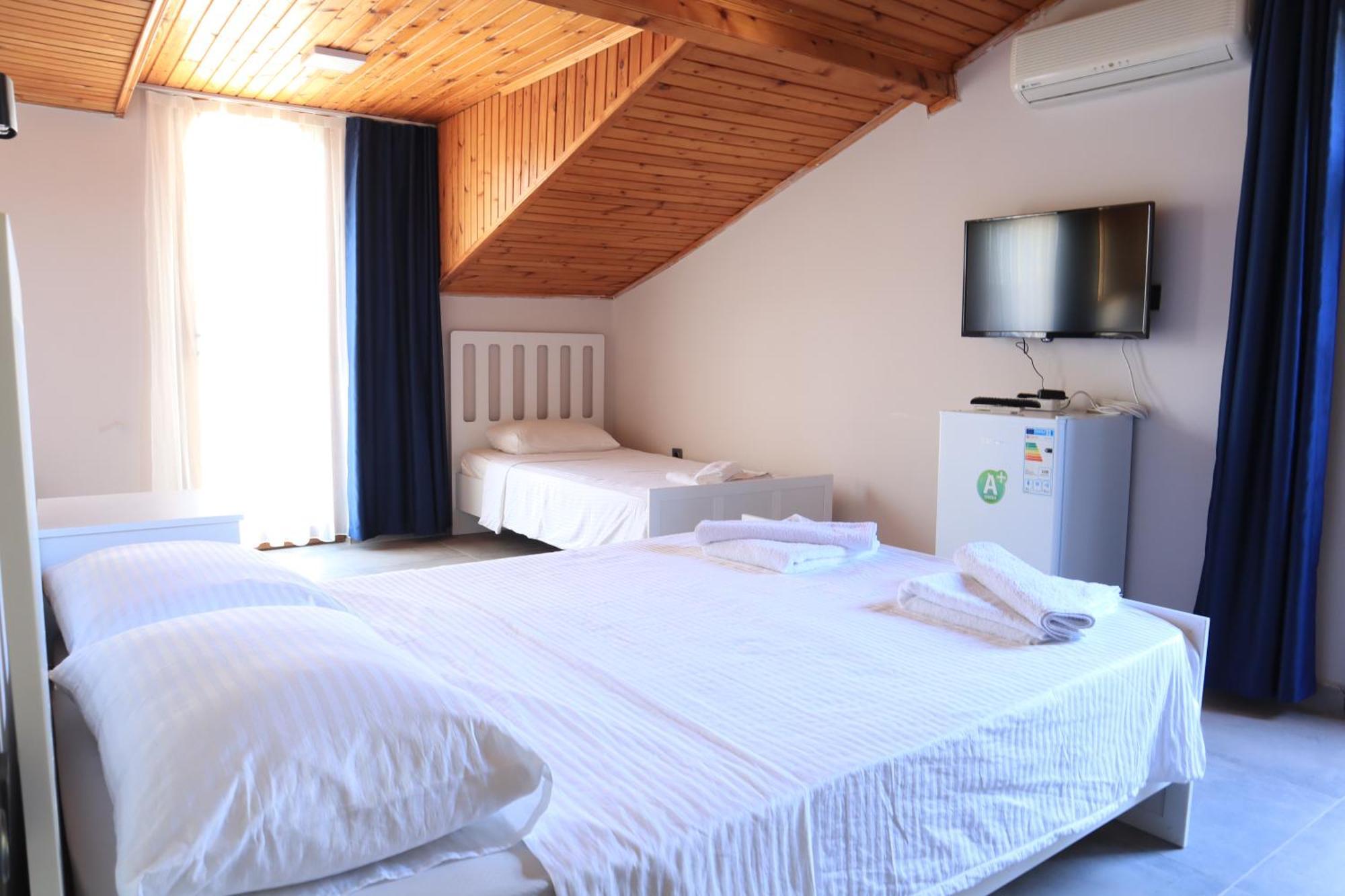 La Sorella Butik Hotel Далян Екстериор снимка