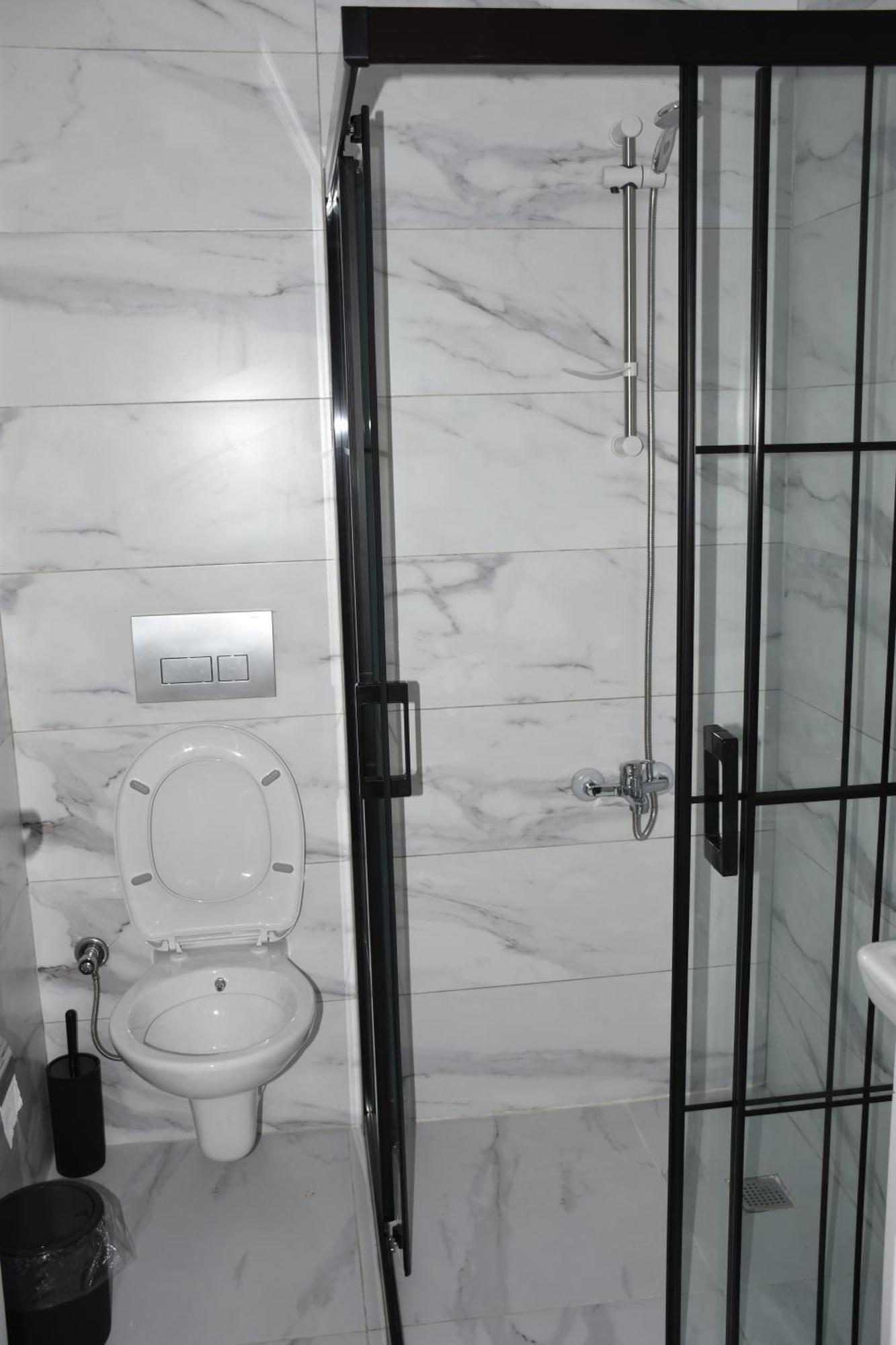 La Sorella Butik Hotel Далян Екстериор снимка