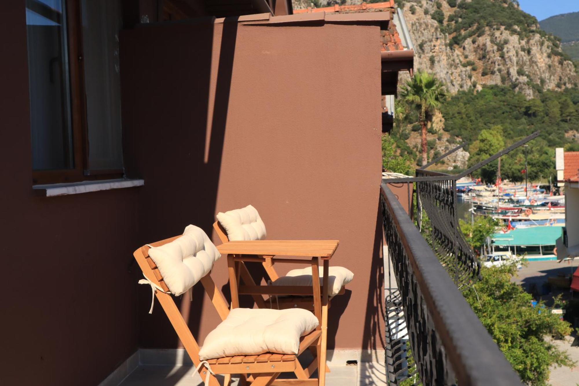 La Sorella Butik Hotel Далян Екстериор снимка