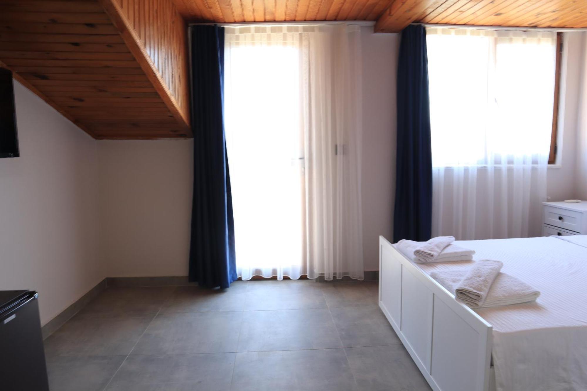 La Sorella Butik Hotel Далян Екстериор снимка