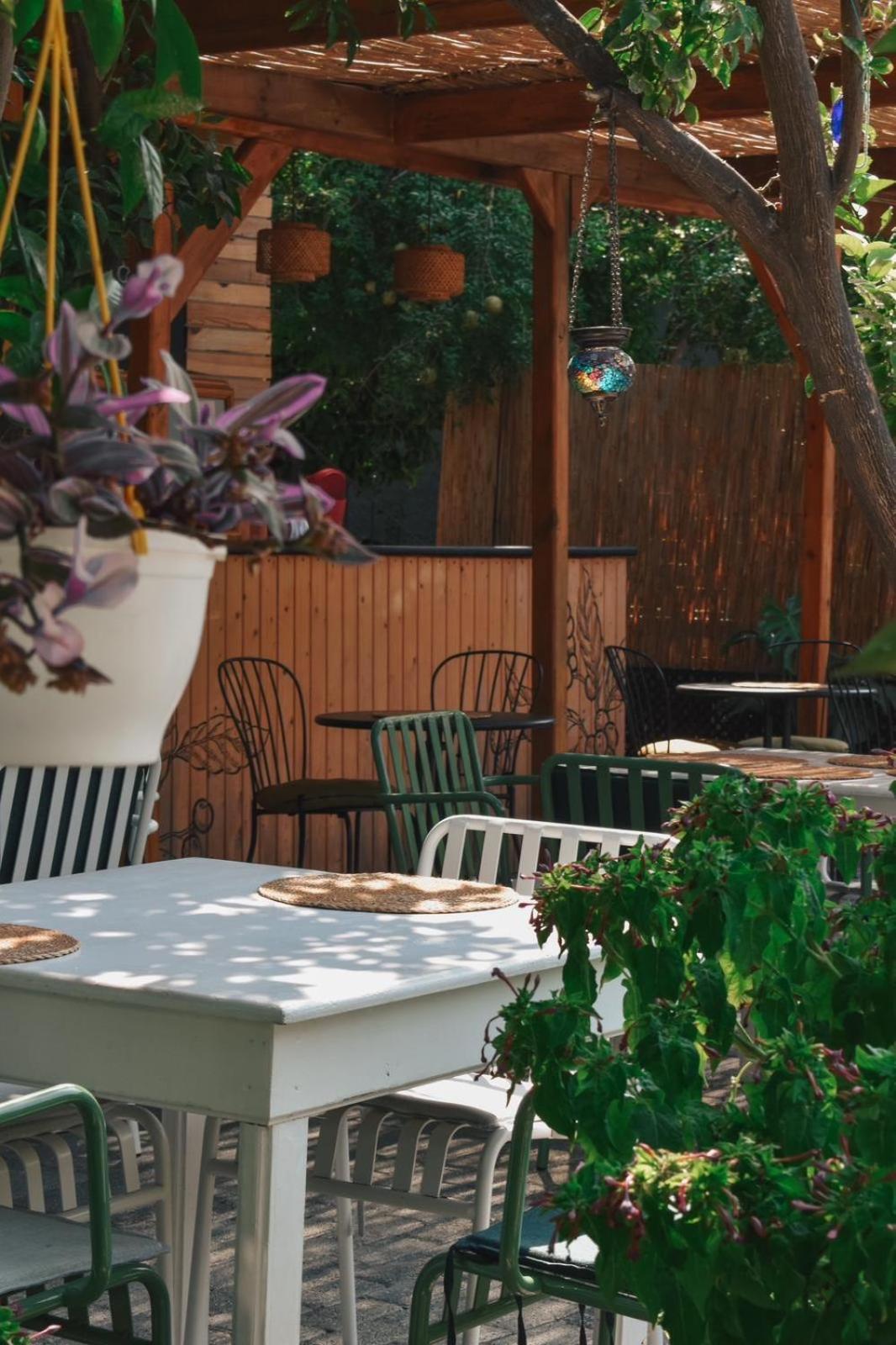 La Sorella Butik Hotel Далян Екстериор снимка